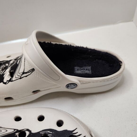 Crocs Lined Clog Shoes | Women’s Size 7 | Luke Combs Skull edition - Picture 5 of 8